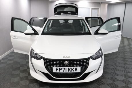 Peugeot 208 PURETECH ALLURE PREMIUM S/S 10