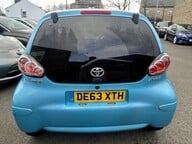 Toyota Aygo VVT-I MOVE WITH STYLE 8