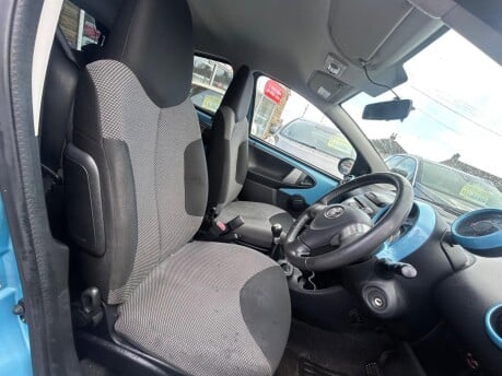 Toyota Aygo VVT-I MOVE WITH STYLE 14