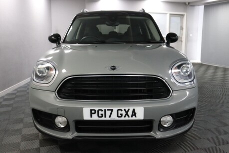 Mini Countryman COOPER 2