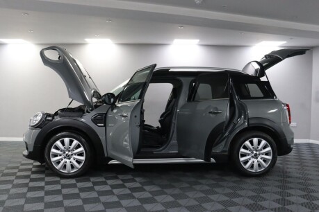 Mini Countryman COOPER 4