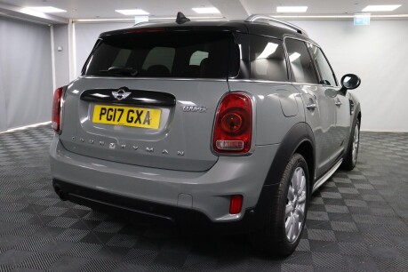 Mini Countryman COOPER 11
