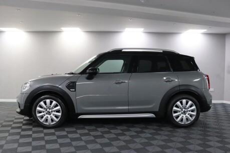 Mini Countryman COOPER 18