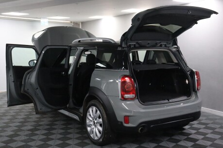 Mini Countryman COOPER 21