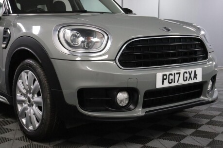 Mini Countryman COOPER 24