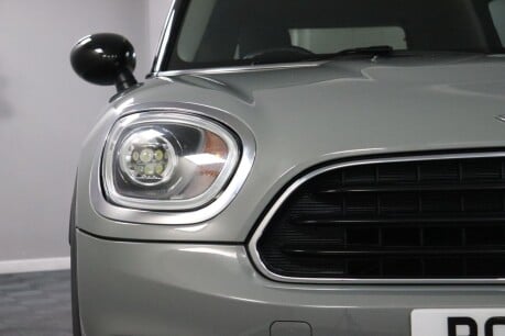 Mini Countryman COOPER 25
