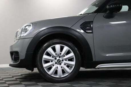Mini Countryman COOPER 27
