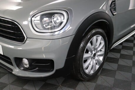 Mini Countryman COOPER 31