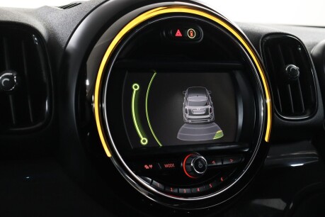 Mini Countryman COOPER 37
