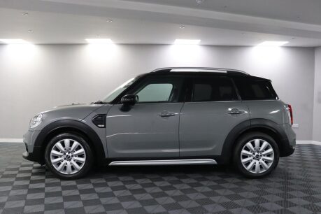 Mini Countryman COOPER 16