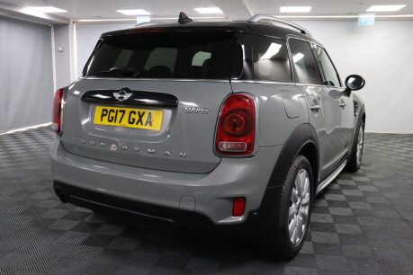 Mini Countryman COOPER 18