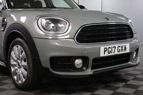 Mini Countryman COOPER 38