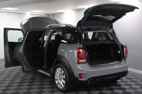 Mini Countryman COOPER 12