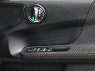 Mini Countryman COOPER 23