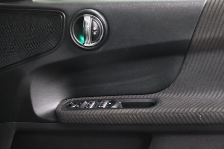 Mini Countryman COOPER 23