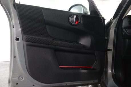Mini Countryman COOPER 24