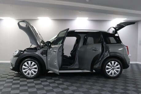Mini Countryman COOPER 17
