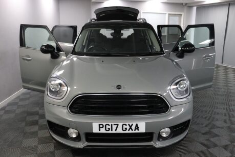 Mini Countryman COOPER 10