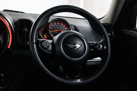 Mini Countryman COOPER 36