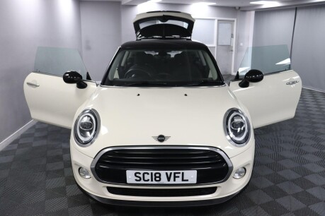 Mini Hatch COOPER 9