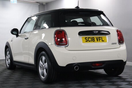 Mini Hatch COOPER 15