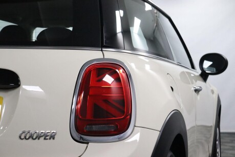 Mini Hatch COOPER 16