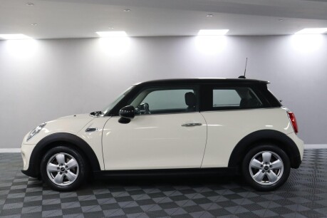 Mini Hatch COOPER 19