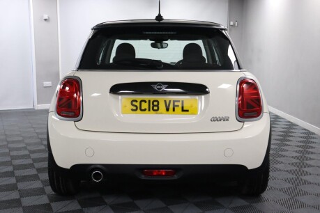 Mini Hatch COOPER 20