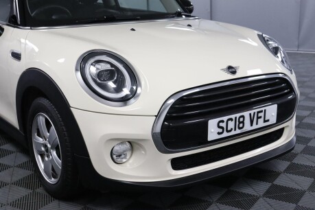 Mini Hatch COOPER 7