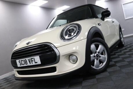 Mini Hatch COOPER 13