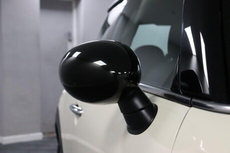 Mini Hatch COOPER 26