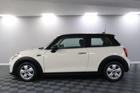 Mini Hatch COOPER 19