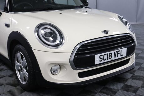 Mini Hatch COOPER 7
