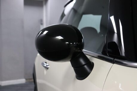 Mini Hatch COOPER 26