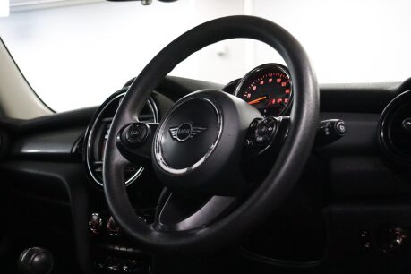 Mini Hatch COOPER 36