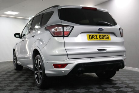 Ford Kuga ST-LINE TDCI 29