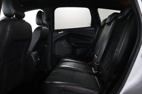 Ford Kuga ST-LINE TDCI 31