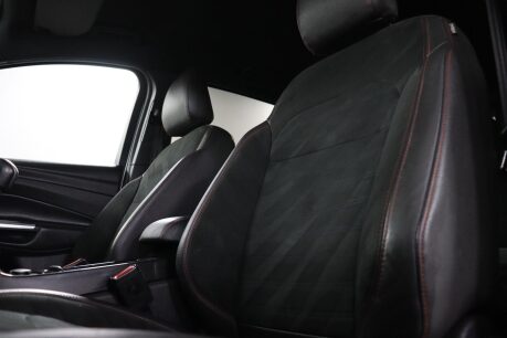 Ford Kuga ST-LINE TDCI 41