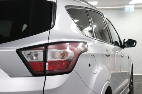 Ford Kuga ST-LINE TDCI 25