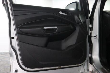 Ford Kuga ST-LINE TDCI 33