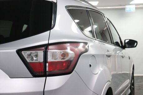 Ford Kuga ST-LINE TDCI 24