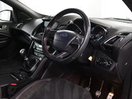 Ford Kuga ST-LINE TDCI 4