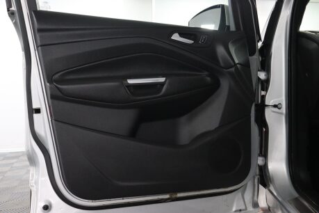 Ford Kuga ST-LINE TDCI 45