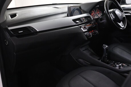 BMW X1 SDRIVE18I SE 34