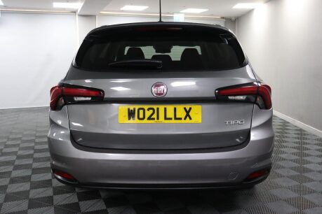 Fiat Tipo LIFE 8