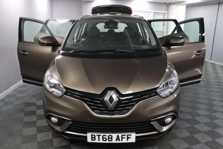 Renault Grand Scenic ICONIC TCE 7