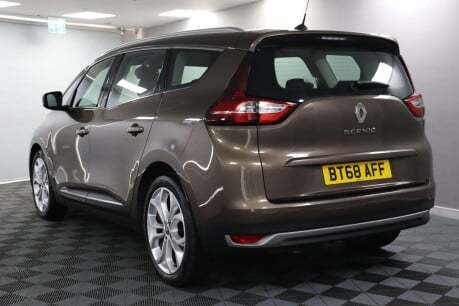 Renault Grand Scenic ICONIC TCE 10