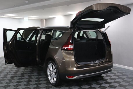 Renault Grand Scenic ICONIC TCE 21
