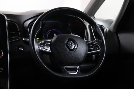 Renault Grand Scenic ICONIC TCE 47