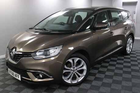 Renault Grand Scenic ICONIC TCE 20